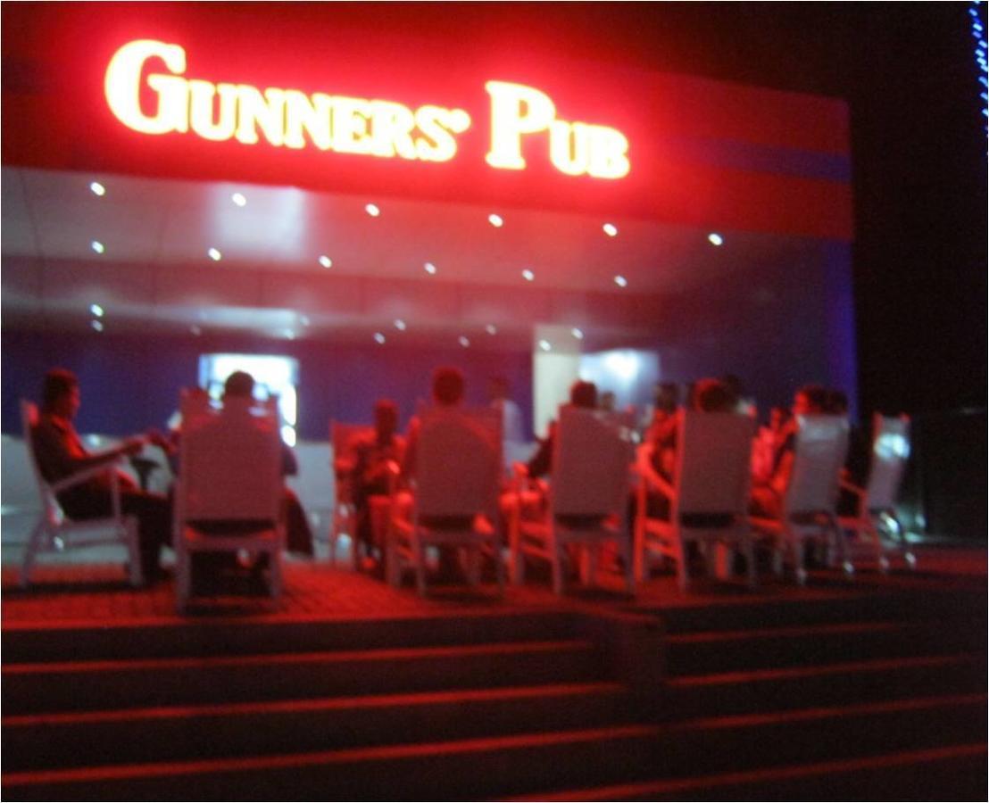 Gunners' Club - Minneriya Bagian luar foto