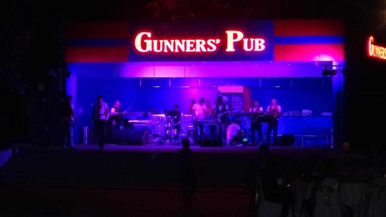 Gunners' Club - Minneriya Bagian luar foto