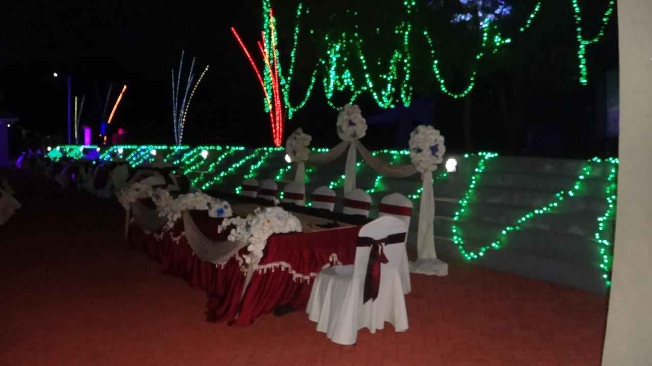 Gunners' Club - Minneriya Bagian luar foto
